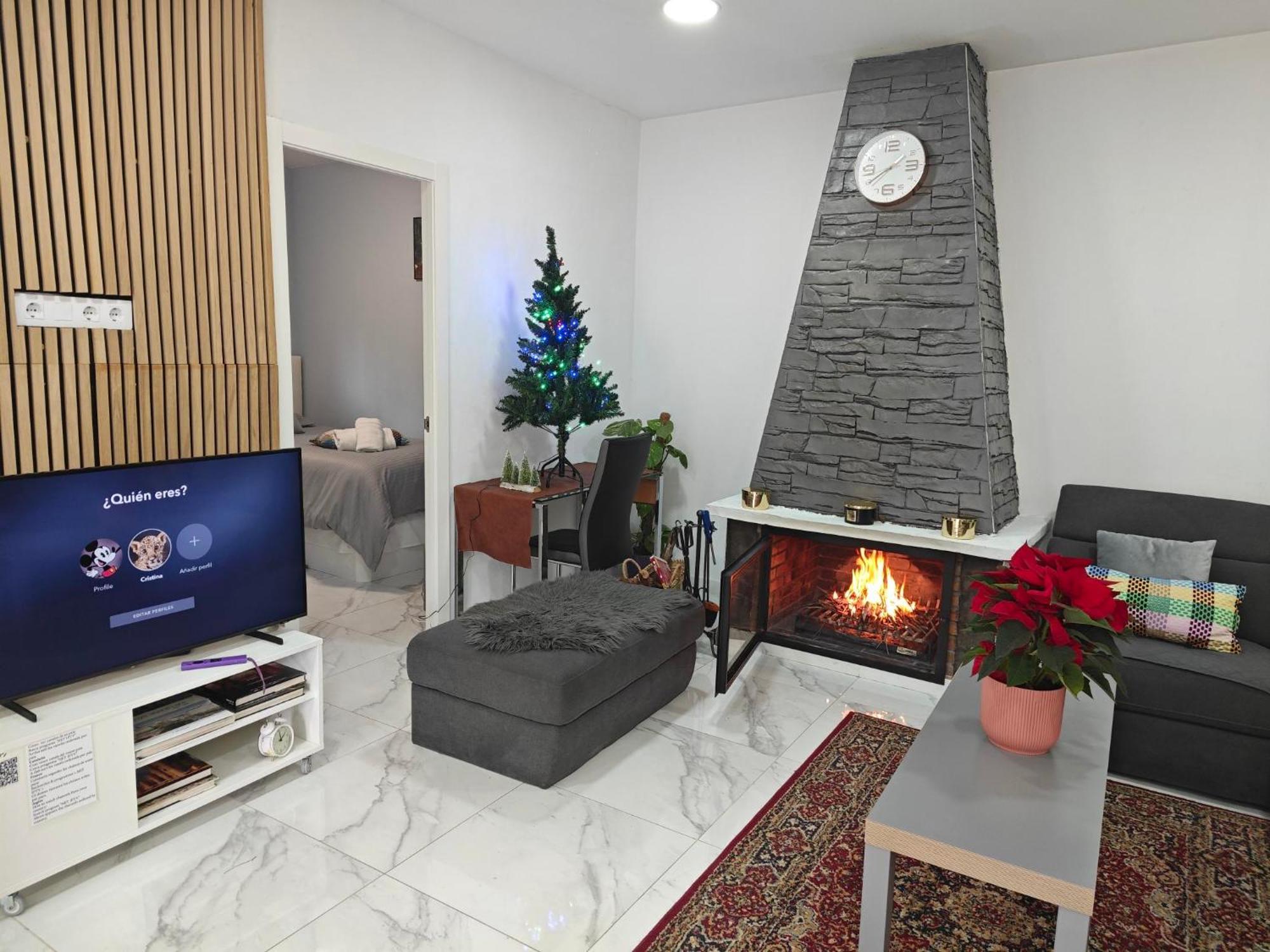 Relax House Barcelone Villa Sant Esteve Sesrovires Exterior photo