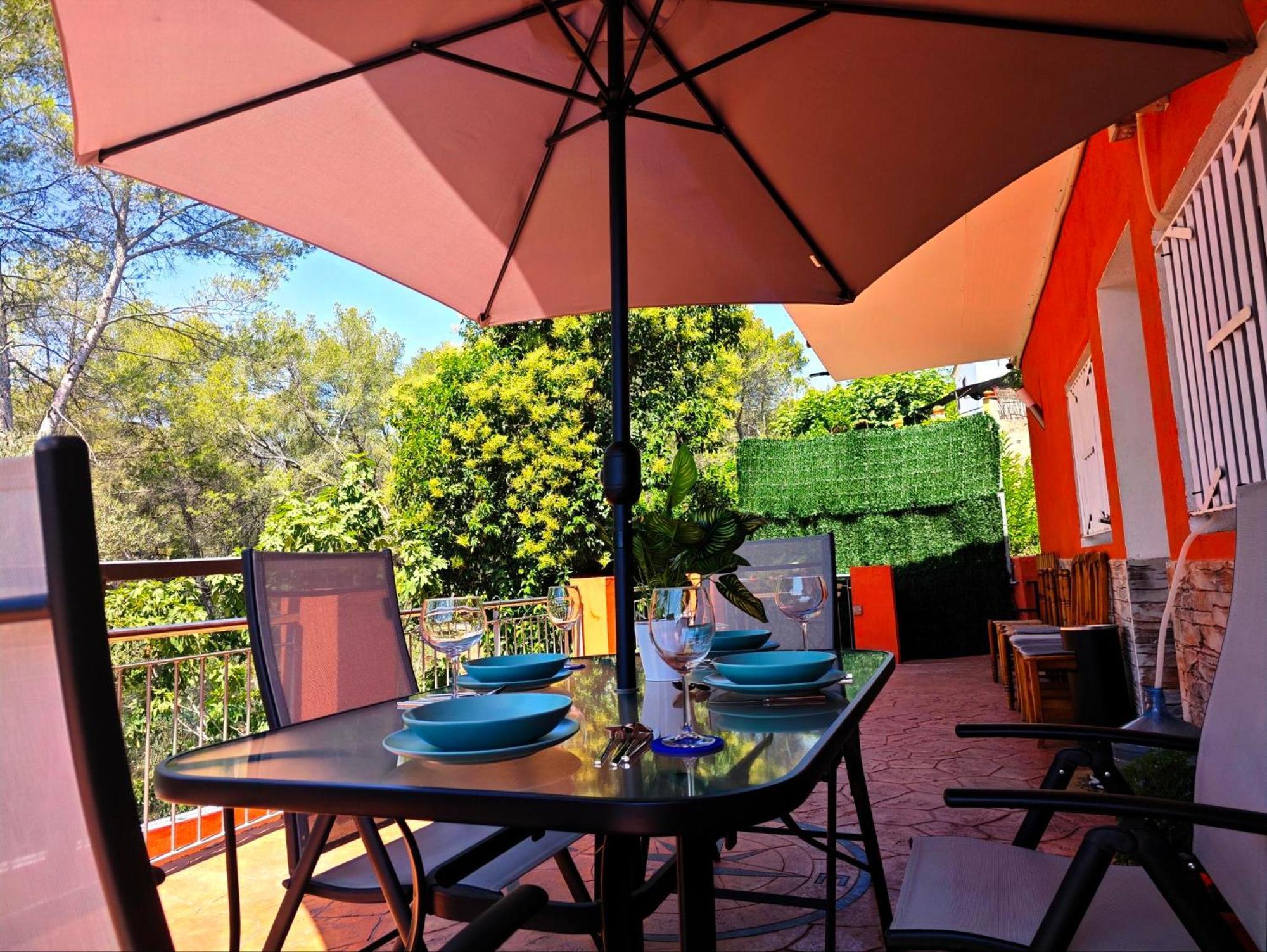 Relax House Barcelone Villa Sant Esteve Sesrovires Exterior photo